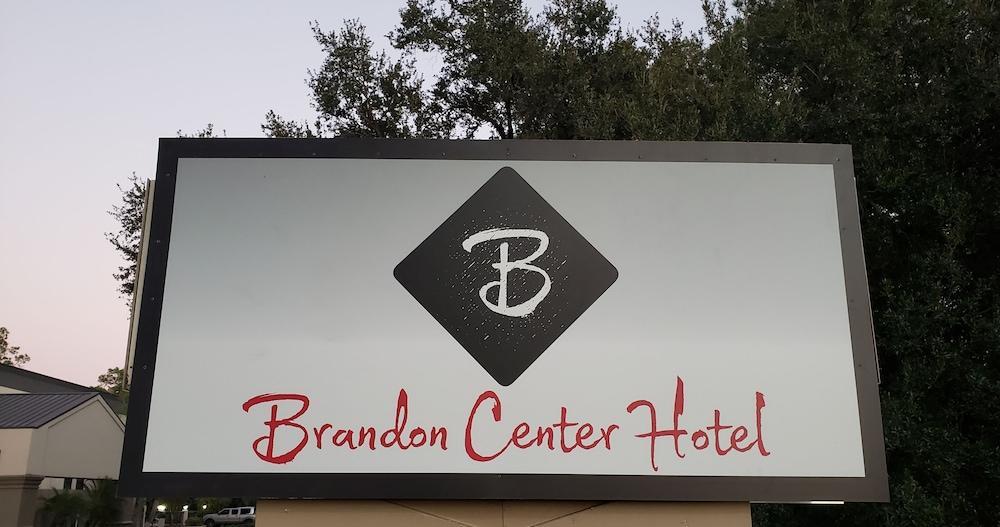 Brandon Center Hotel Tampa Buitenkant foto